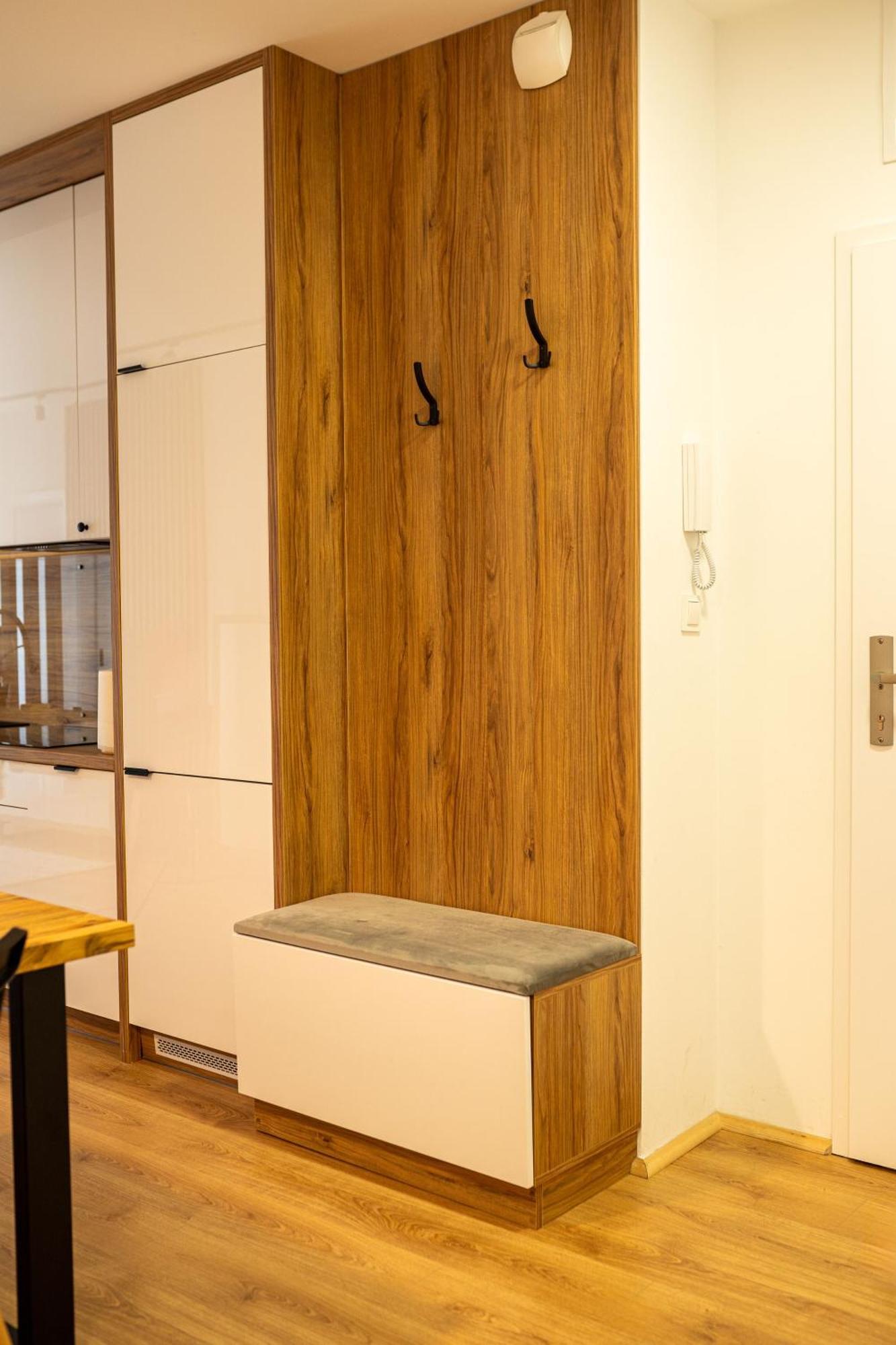 Sea Foam Apartment
