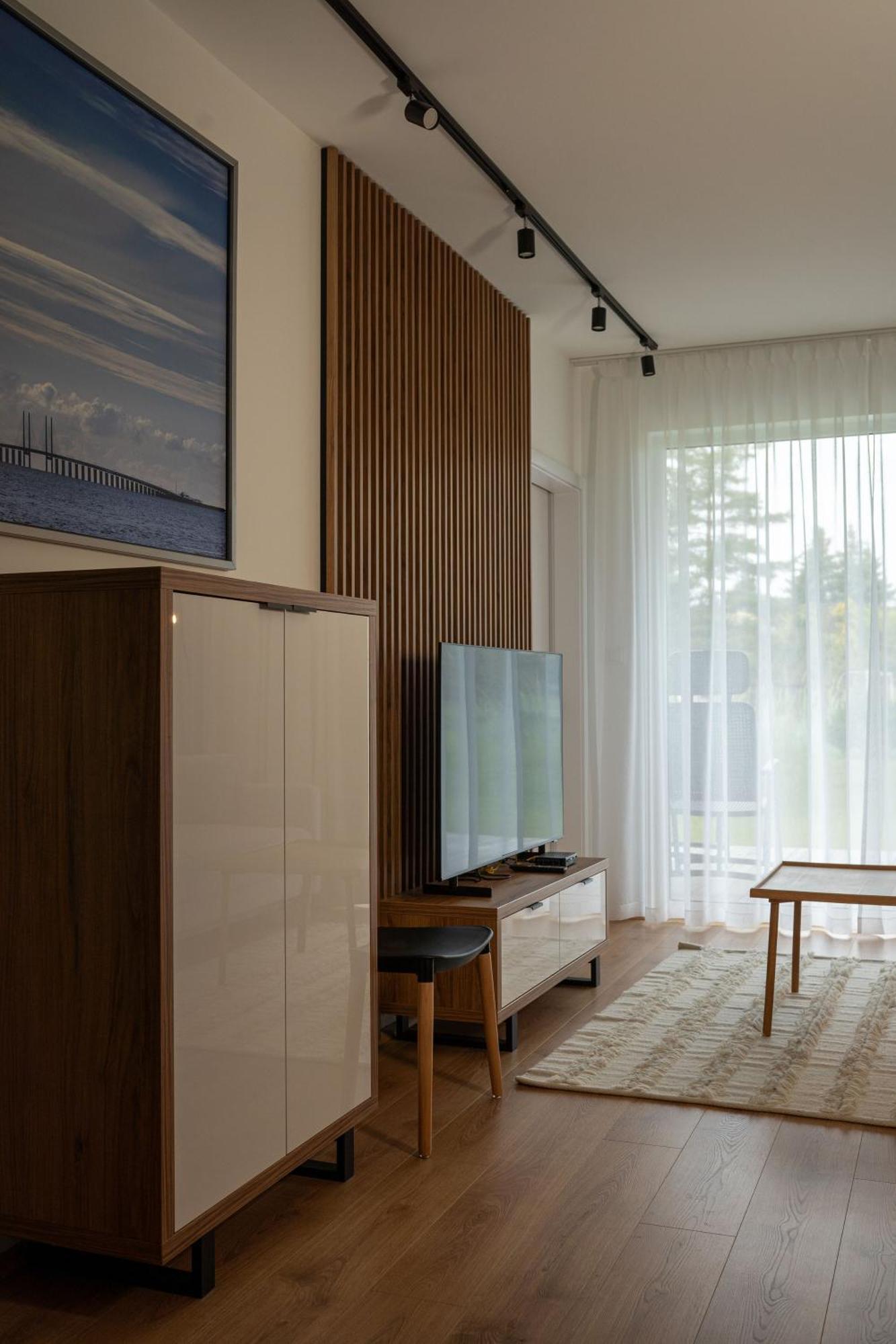 Sea Foam Apartment *